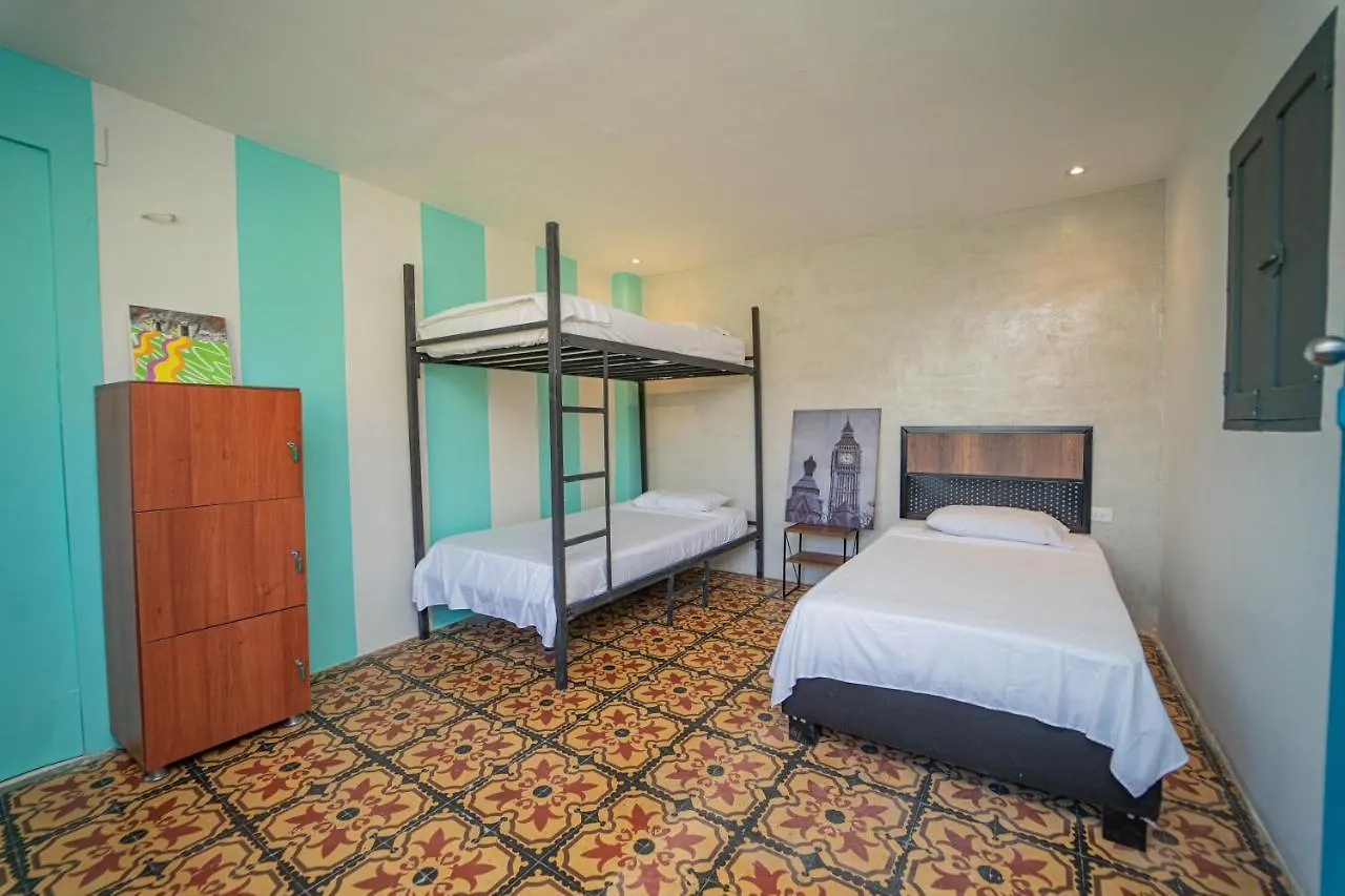 Hostal Barajas House Cartagena 0*,